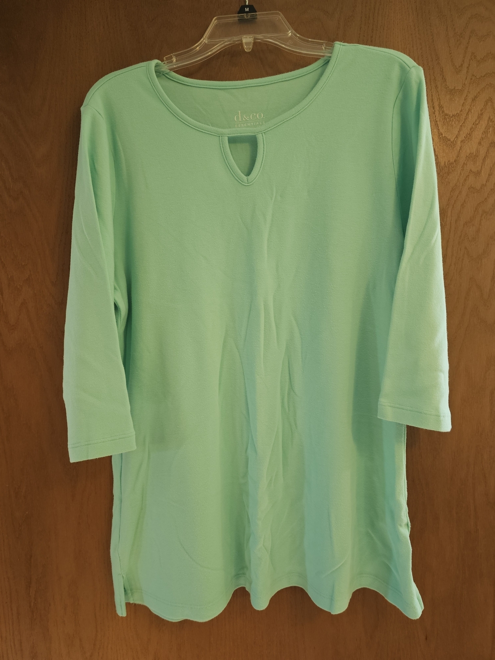 D & co Essentials Mint Green 3/4 Sleeve Keyhole Tunic Top